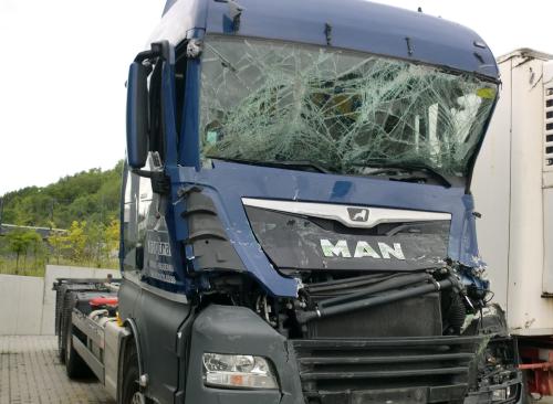 Unfallinstandsetzung LKW