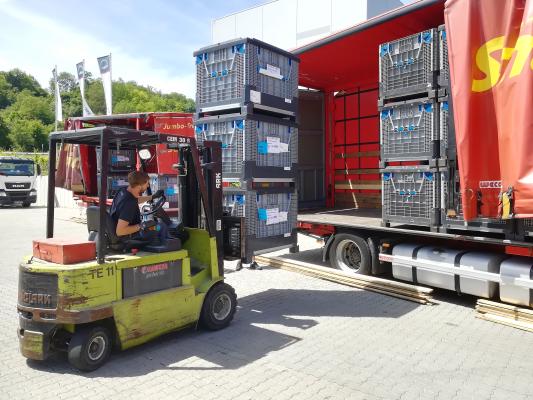 verunglückte Waren transportieren